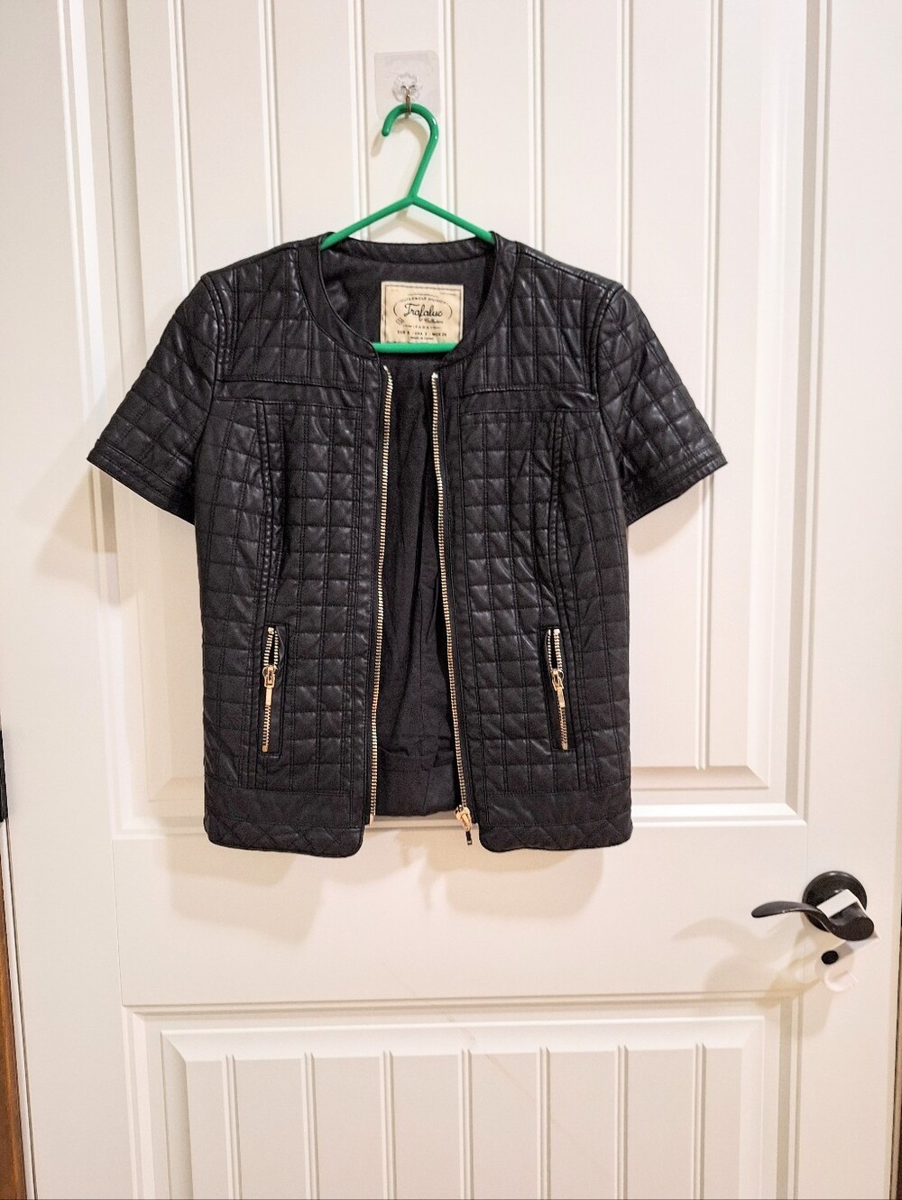 NWOT Zara Trafaluc Quilted Faux Leather Short Sleeve Jacket with Gold Zippers